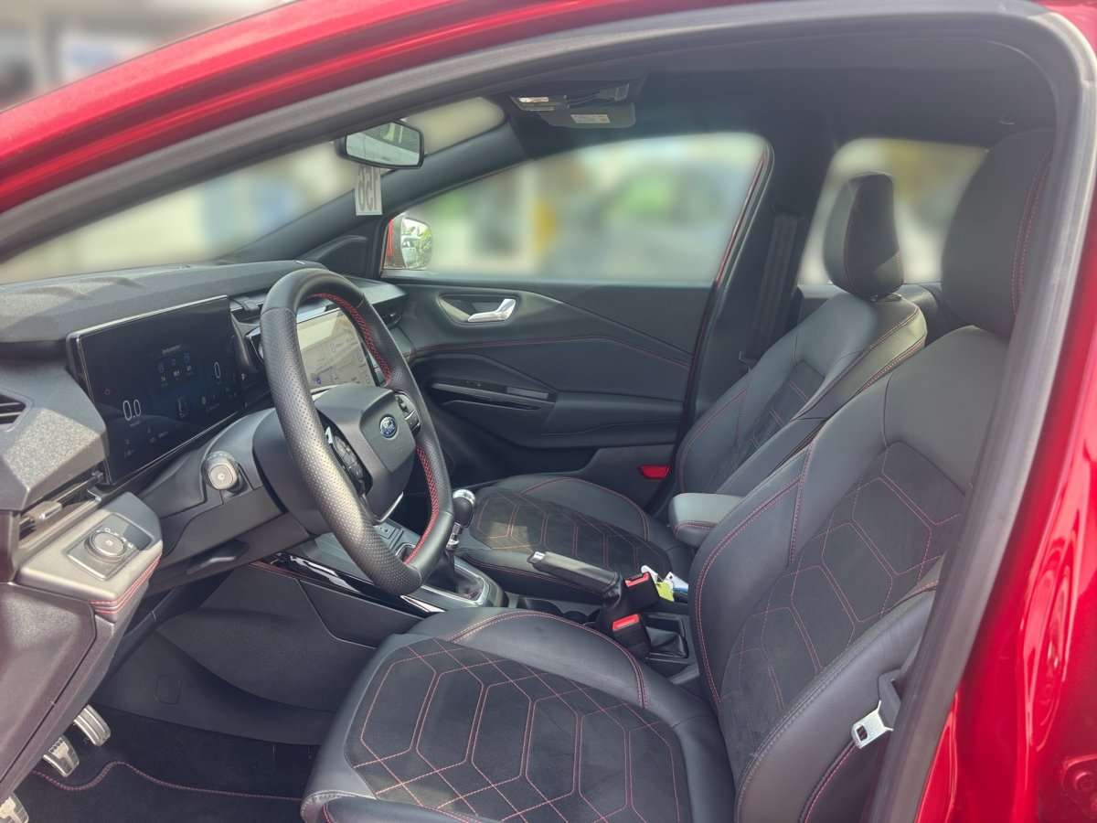 Fahrzeugbild eines Ford Puma