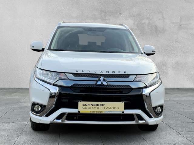 Fahrzeugbild eines Mitsubishi Outlander