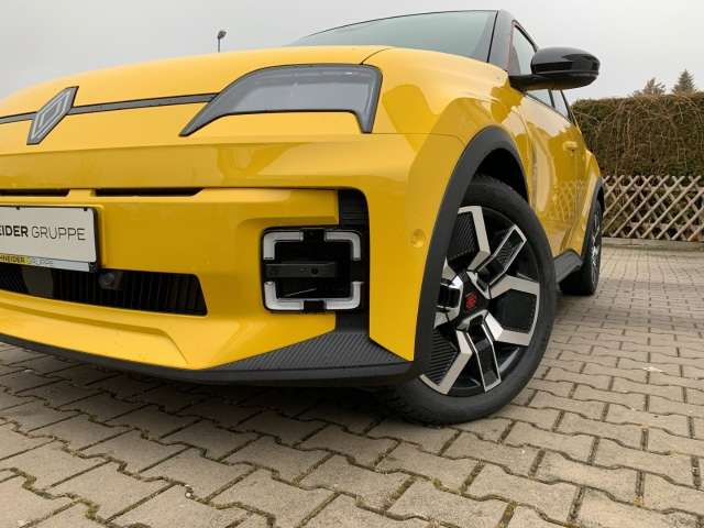 Fahrzeugbild eines Renault 5 E-TECH