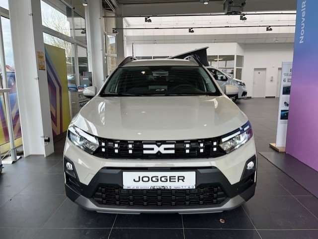 Fahrzeugbild eines Dacia Jogger