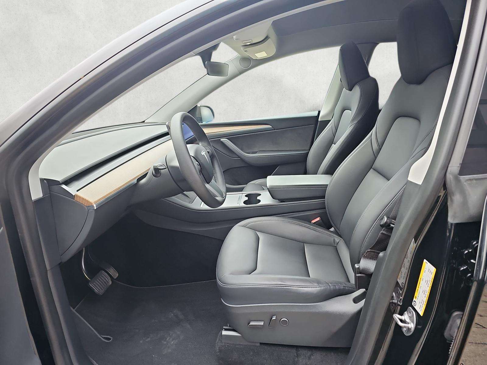 Fahrzeugbild eines TESLA Model Y