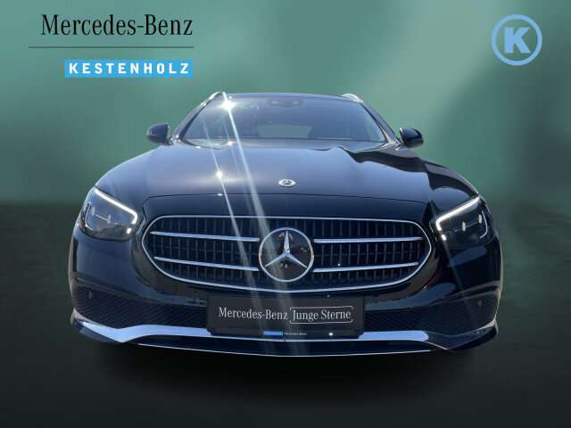 Fahrzeugbild eines Mercedes-Benz E-Klasse