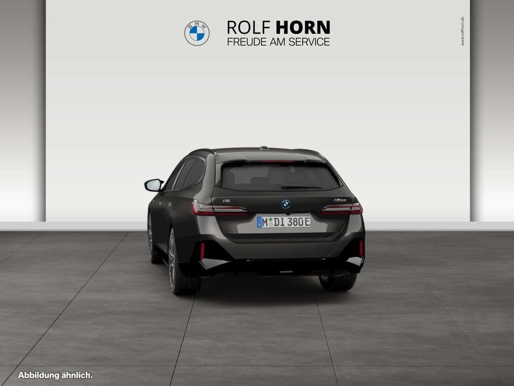 Fahrzeugbild eines BMW i5