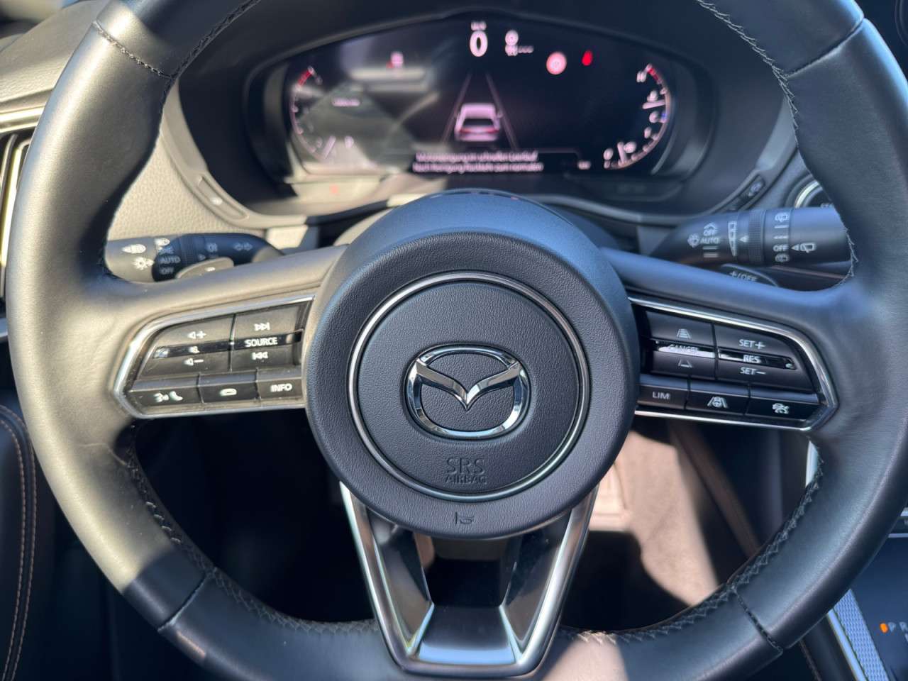 Fahrzeugbild eines Mazda CX-60