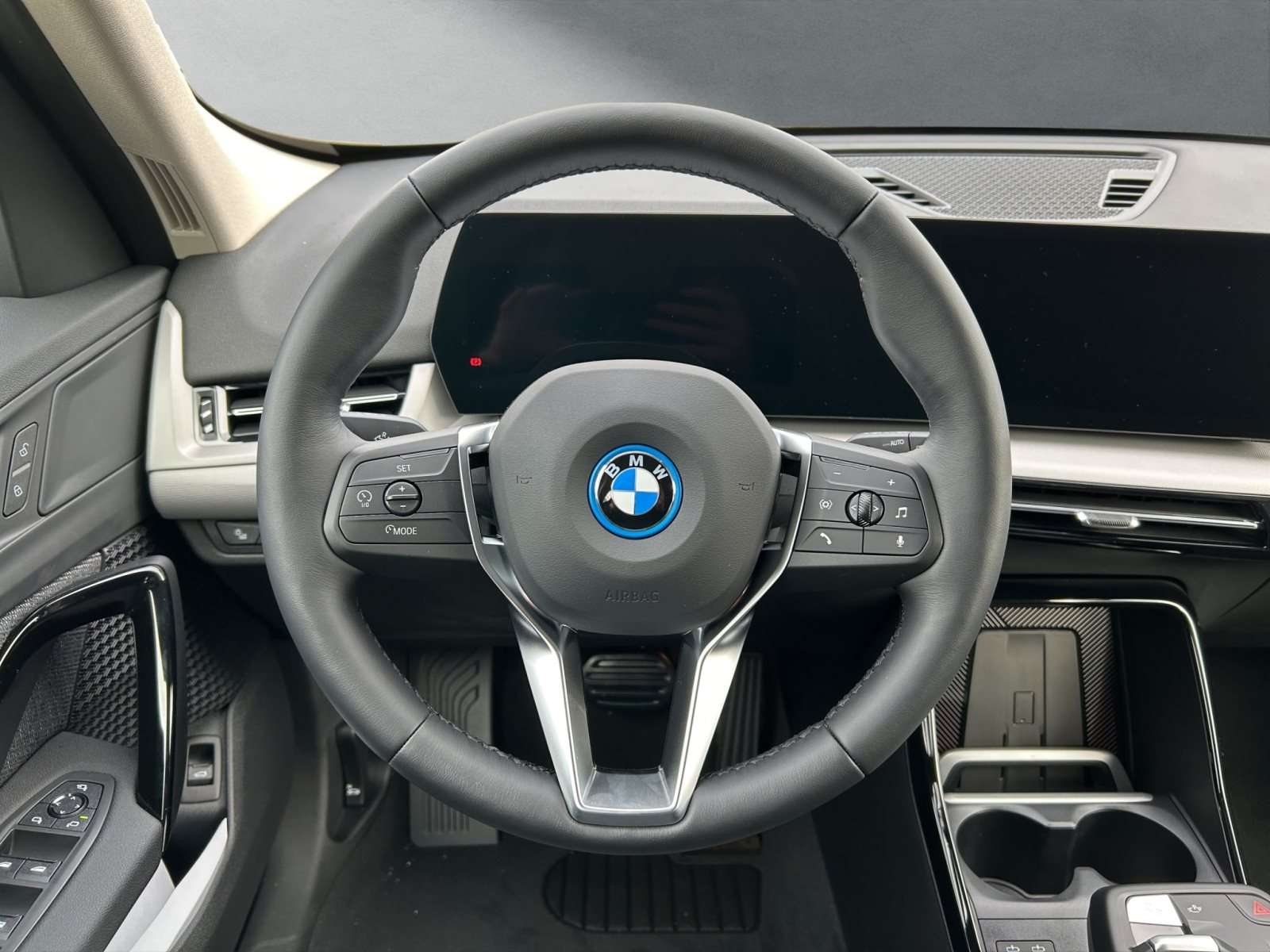 Fahrzeugbild eines BMW X1