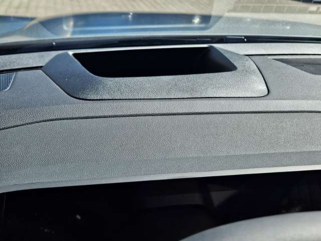 Fahrzeugbild eines Renault Rafale