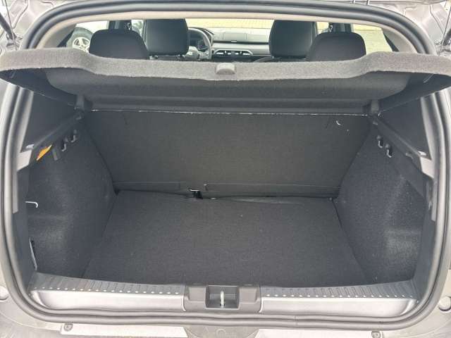 Fahrzeugbild eines Dacia Sandero
