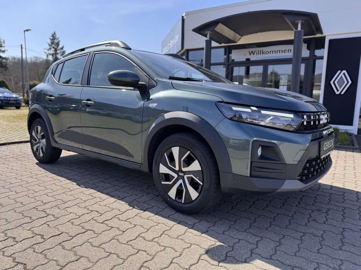 Fahrzeugbild eines Dacia Sandero