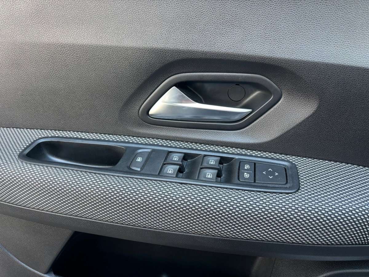 Fahrzeugbild eines Dacia Sandero