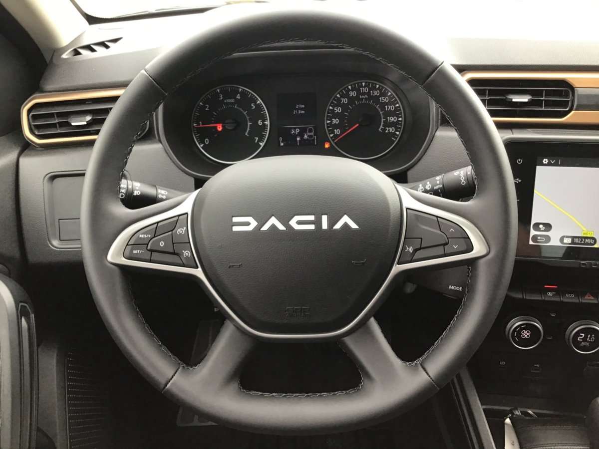 Fahrzeugbild eines Dacia Duster