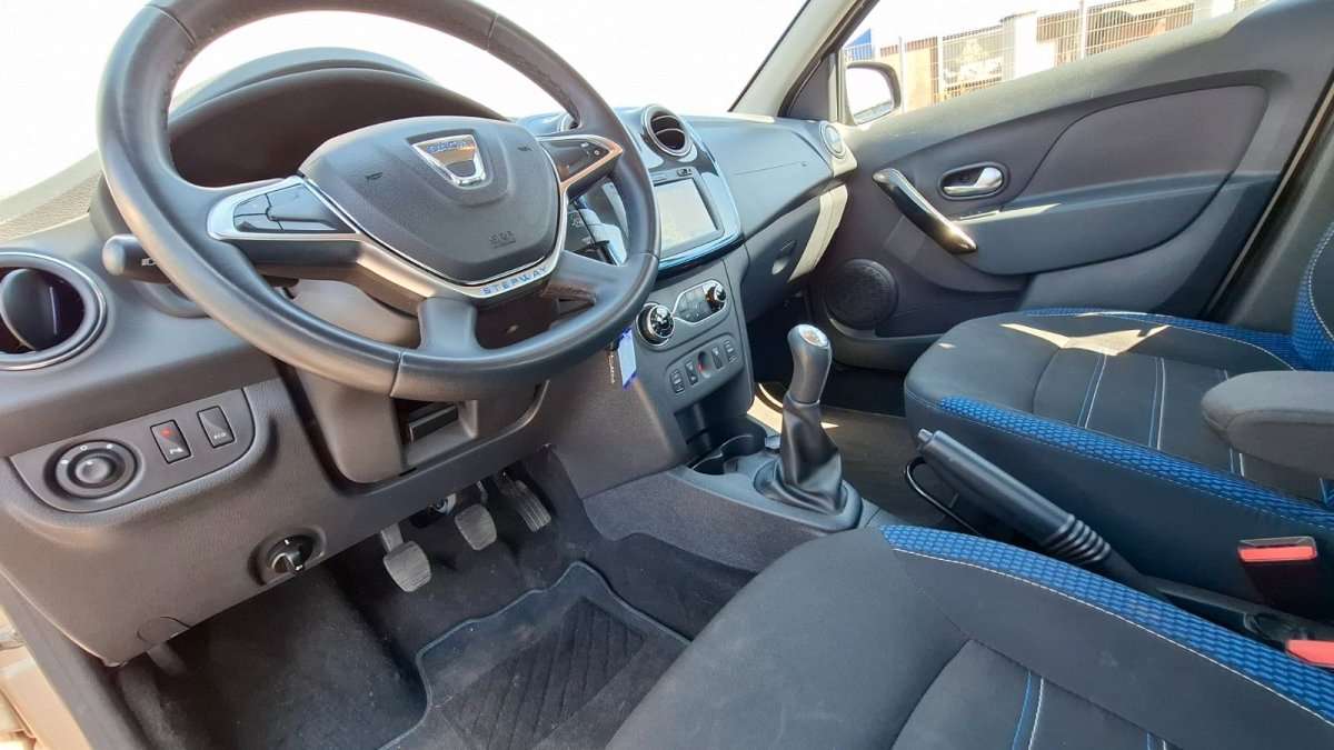 Fahrzeugbild eines Dacia Sandero