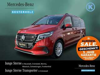 Schräge Frontansicht auf einen Mercedes-Benz V-Klasse , freigestellt