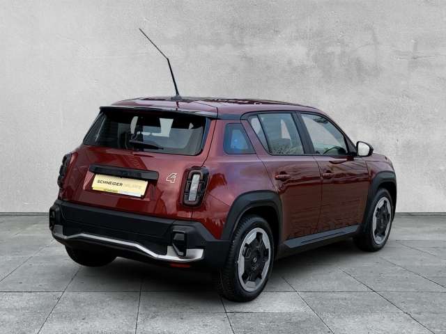 Fahrzeugbild eines Renault 4 E-TECH