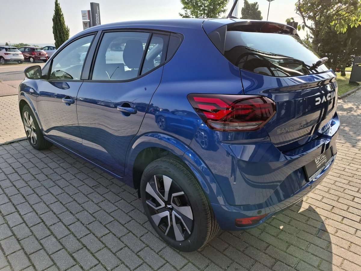 Fahrzeugbild eines Dacia Sandero