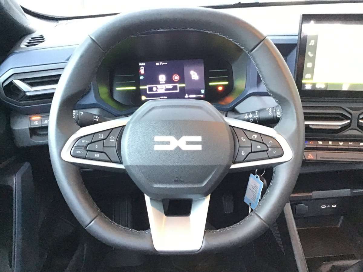 Fahrzeugbild eines Dacia Duster