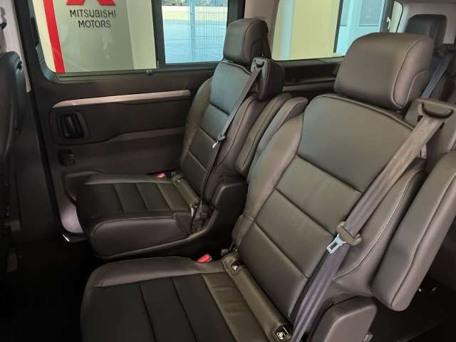 Fahrzeugbild eines Opel Zafira Life