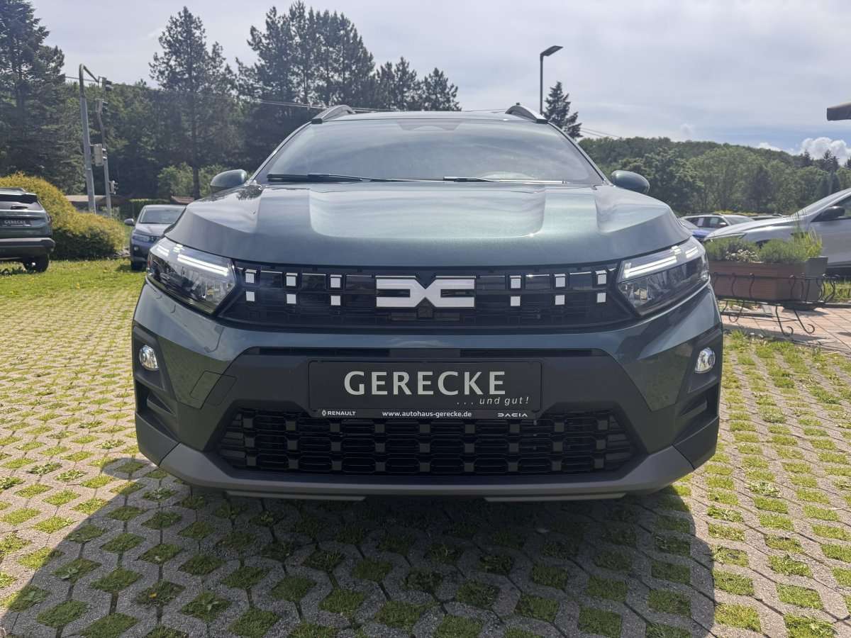 Fahrzeugbild eines Dacia Jogger