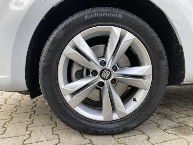 Fahrzeugbild eines SEAT Alhambra