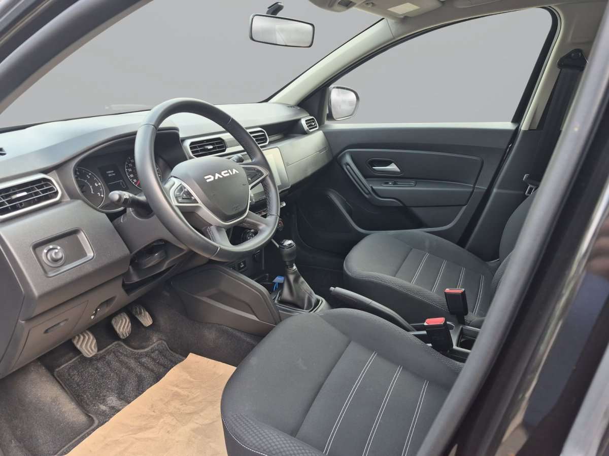 Fahrzeugbild eines Dacia Duster