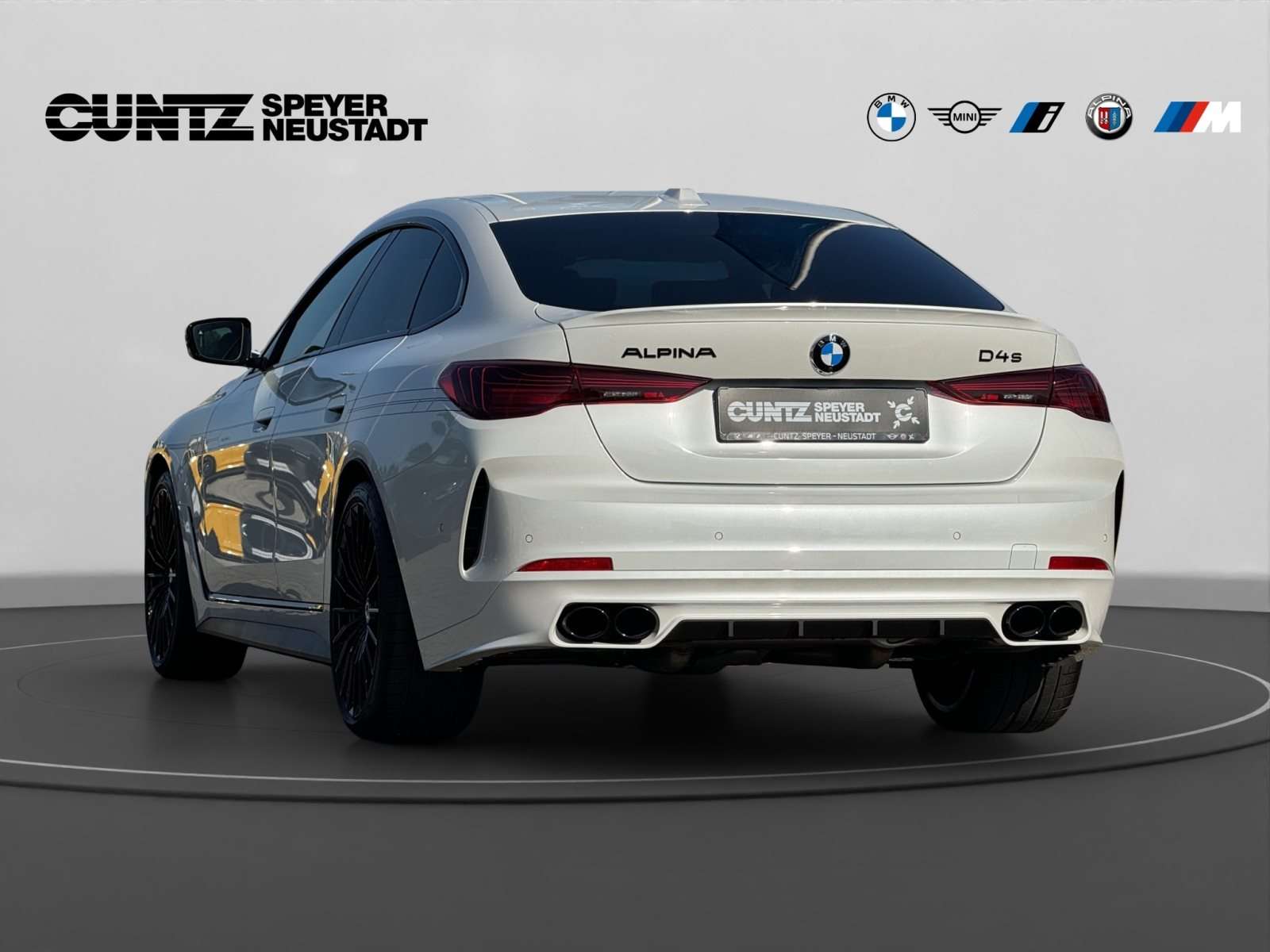 Fahrzeugbild eines Alpina D4