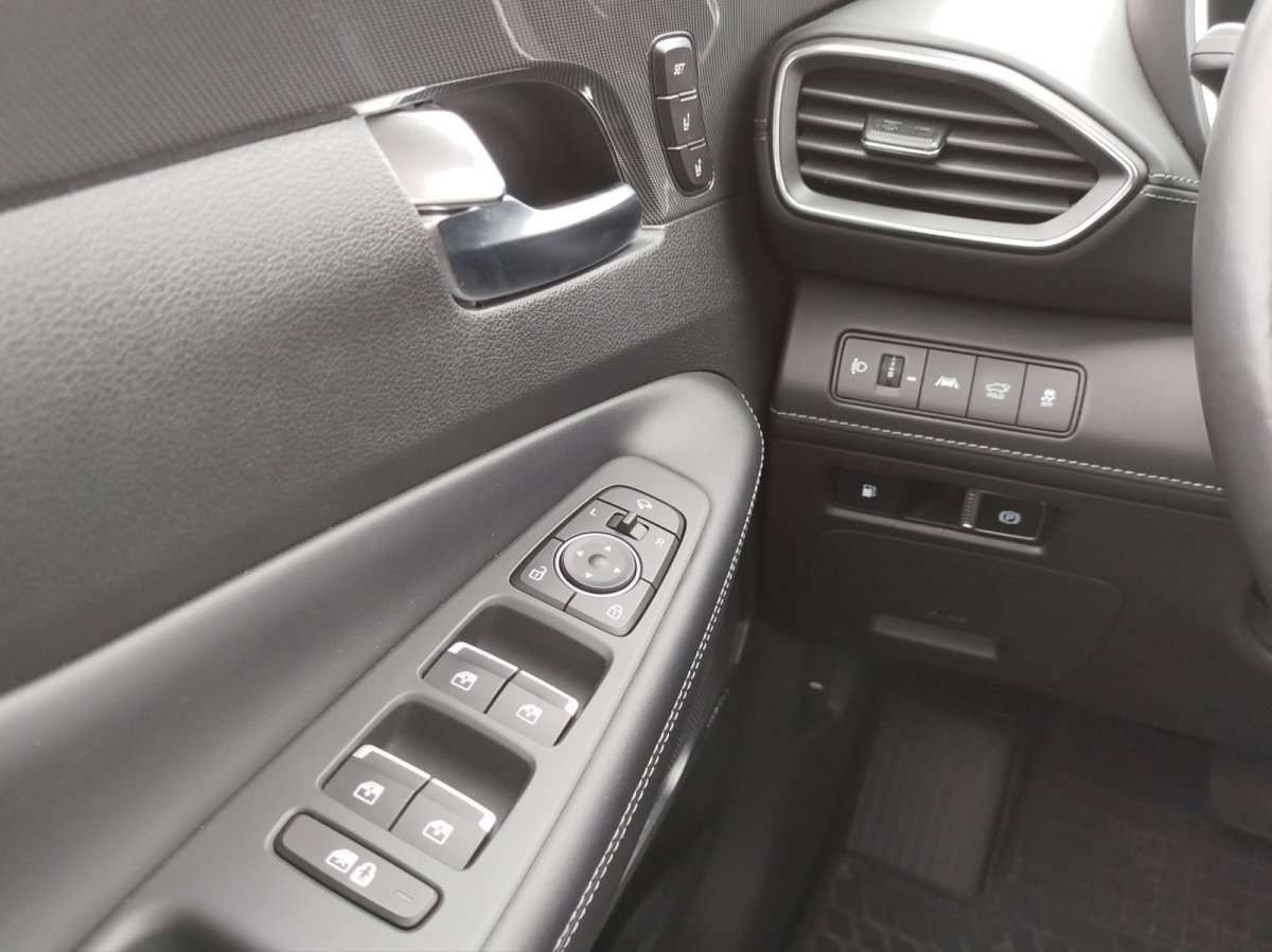 Fahrzeugbild eines Hyundai Santa Fe