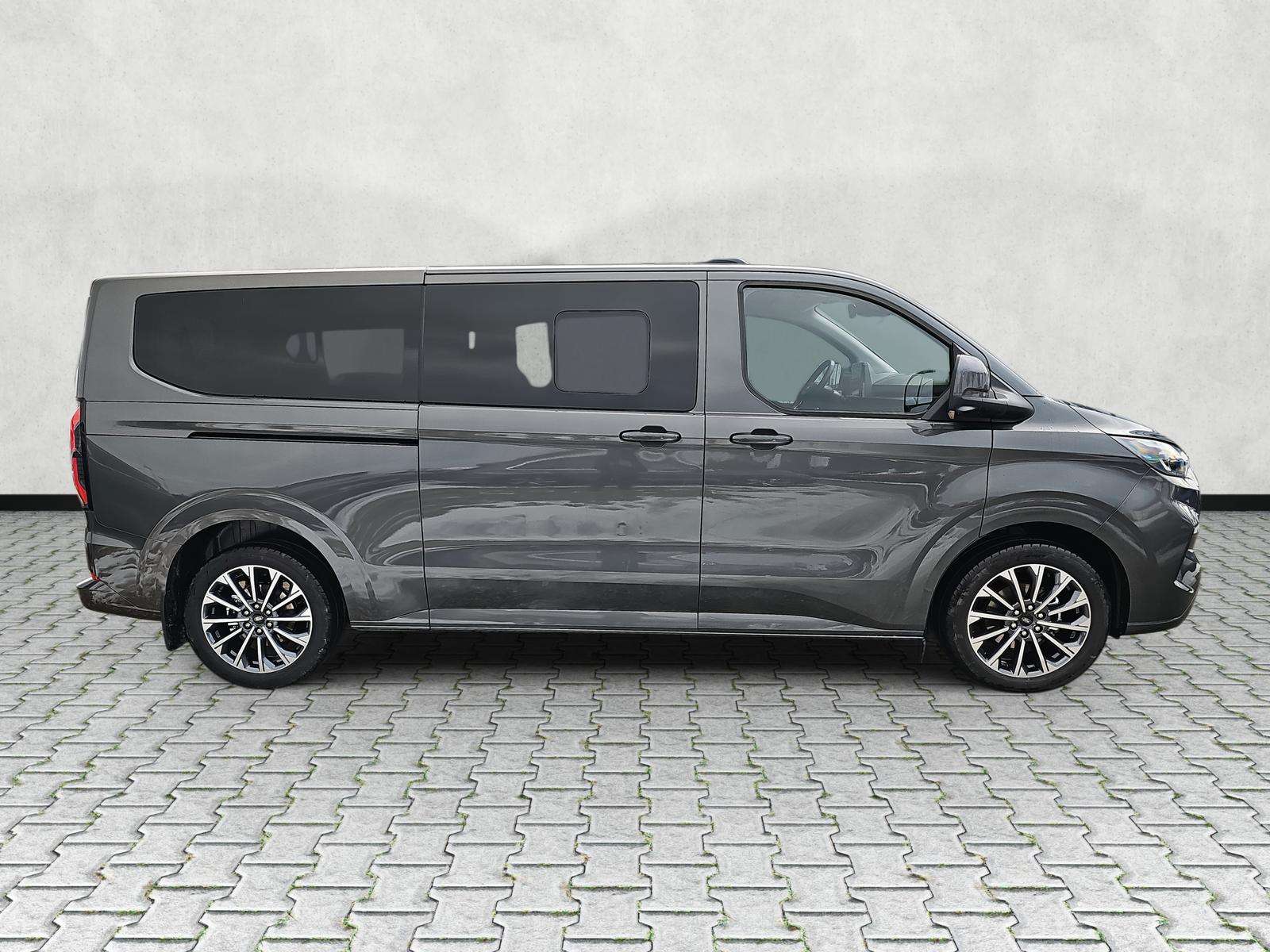 Fahrzeugbild eines Ford Tourneo Custom