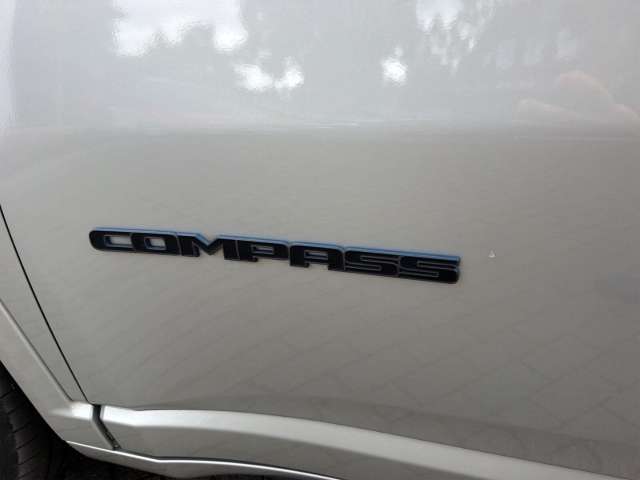 Fahrzeugbild eines Jeep Compass