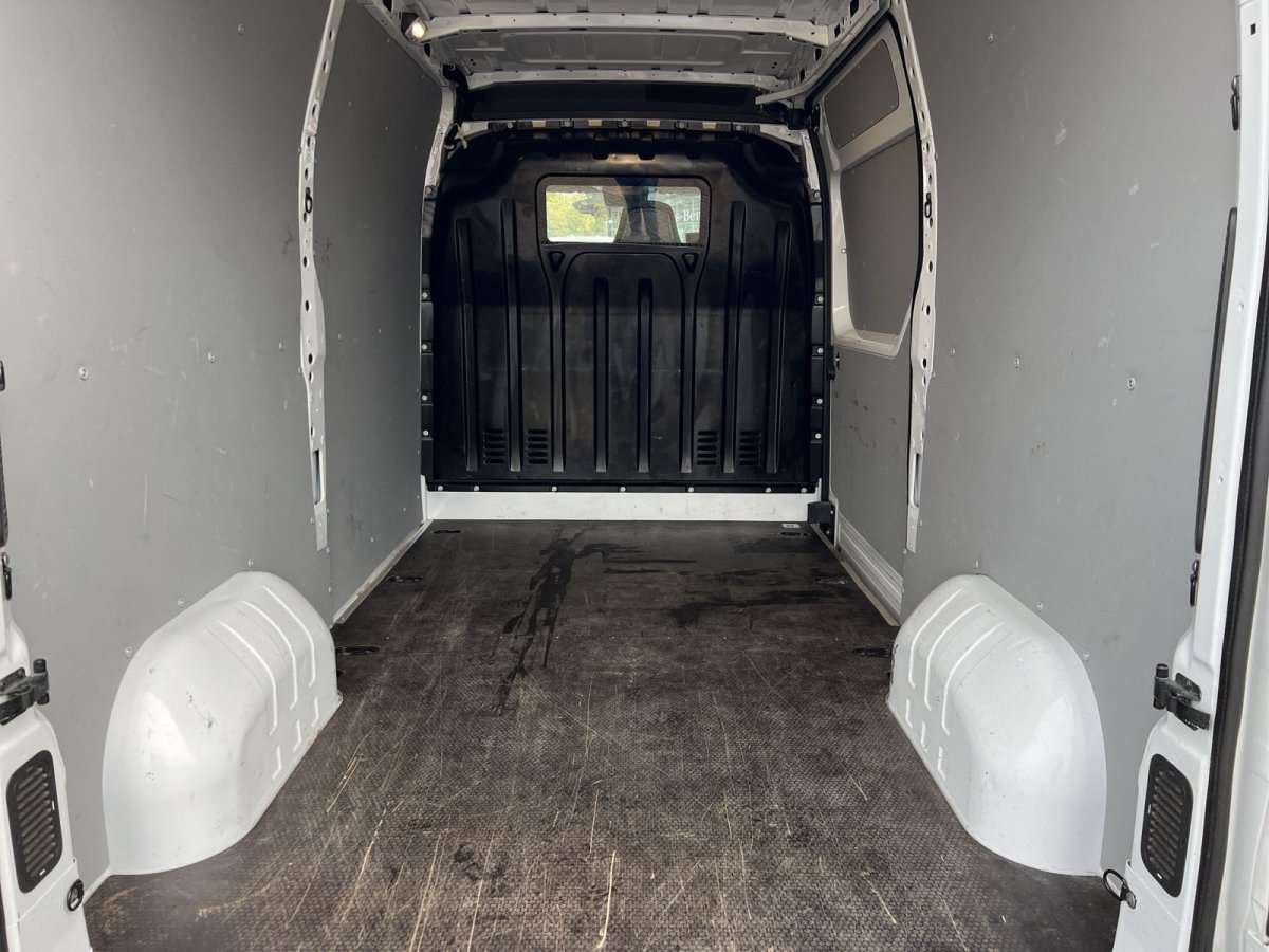 Fahrzeugbild eines Nissan Interstar