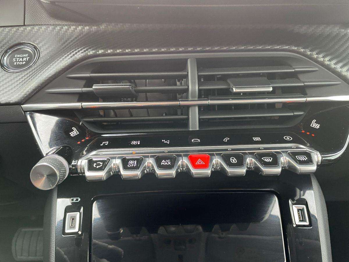 Fahrzeugbild eines Peugeot e-208