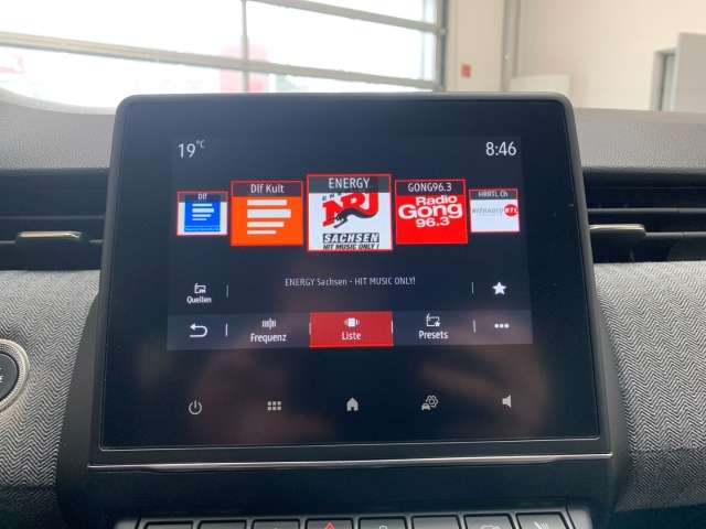 Fahrzeugbild eines Renault Clio
