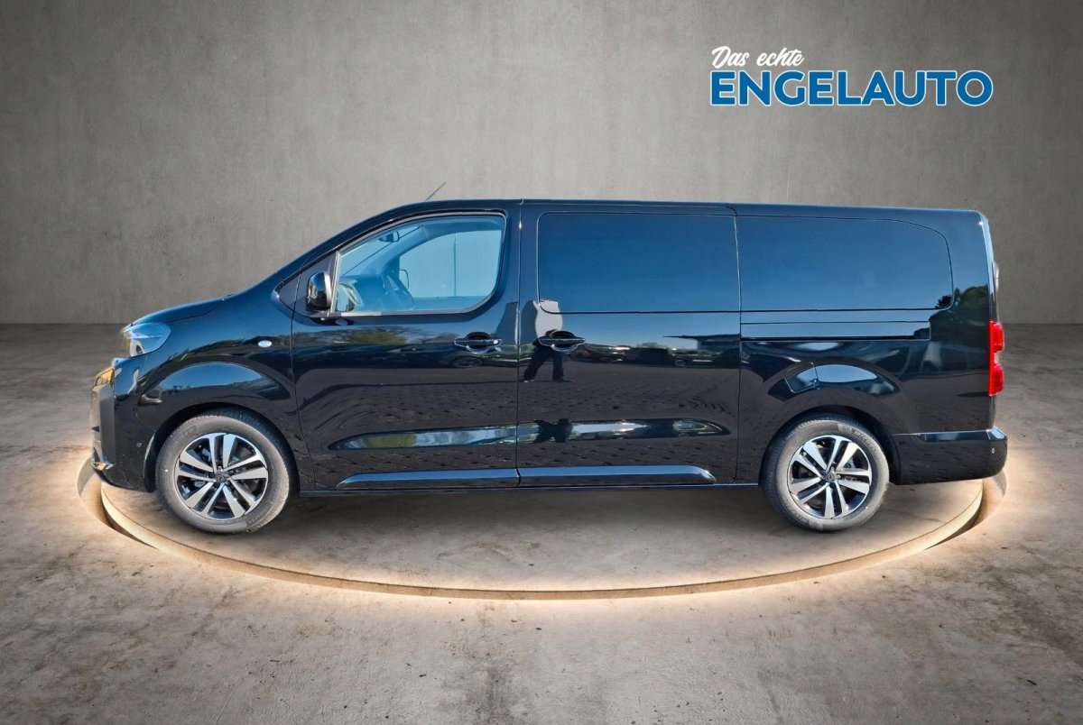 Fahrzeugbild eines Peugeot Traveller