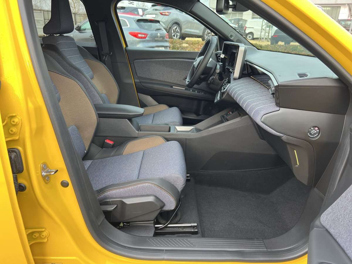 Fahrzeugbild eines Renault 5 E-TECH