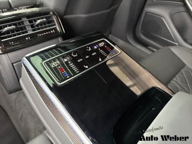 Fahrzeugbild eines Audi A8