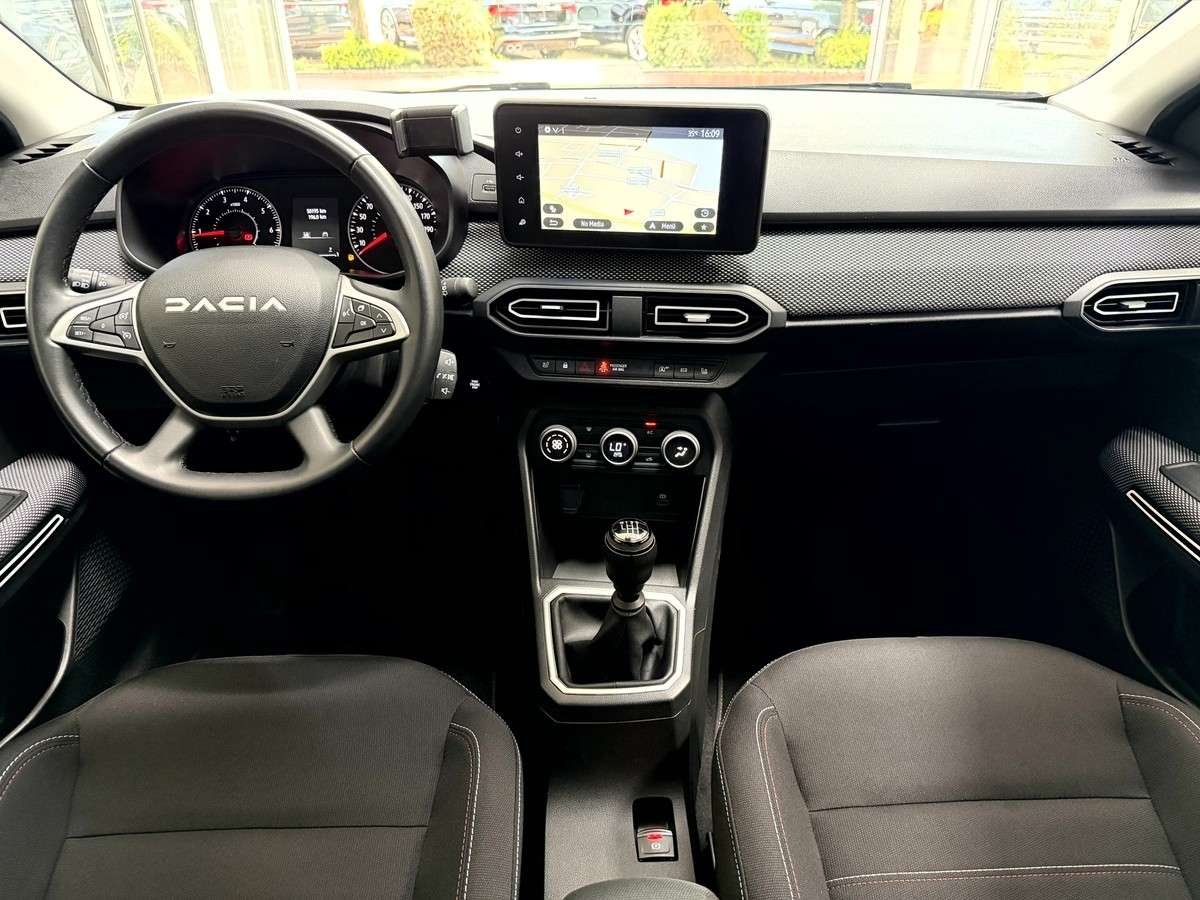 Fahrzeugbild eines Dacia Jogger