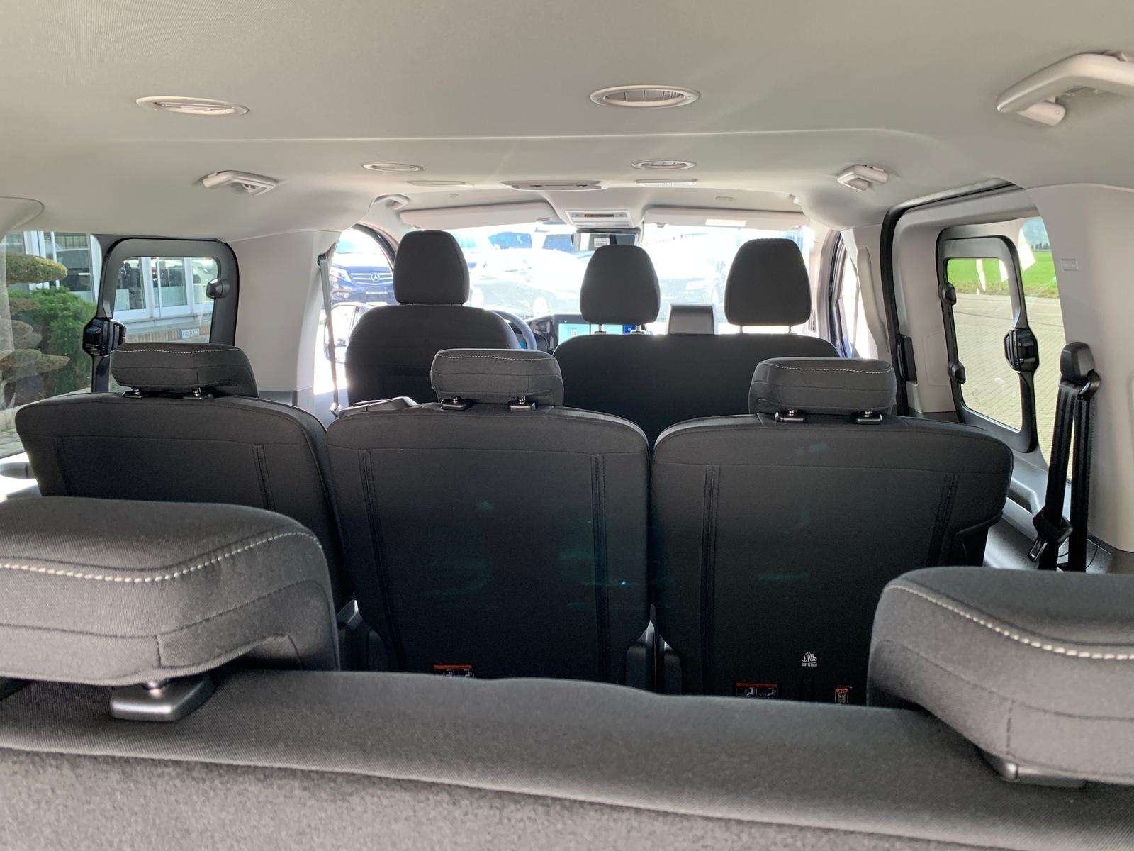 Fahrzeugbild eines Volkswagen Caravelle