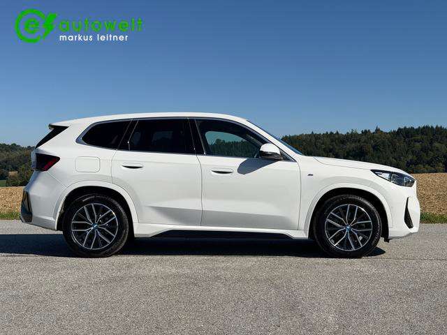 Fahrzeugbild eines BMW iX1