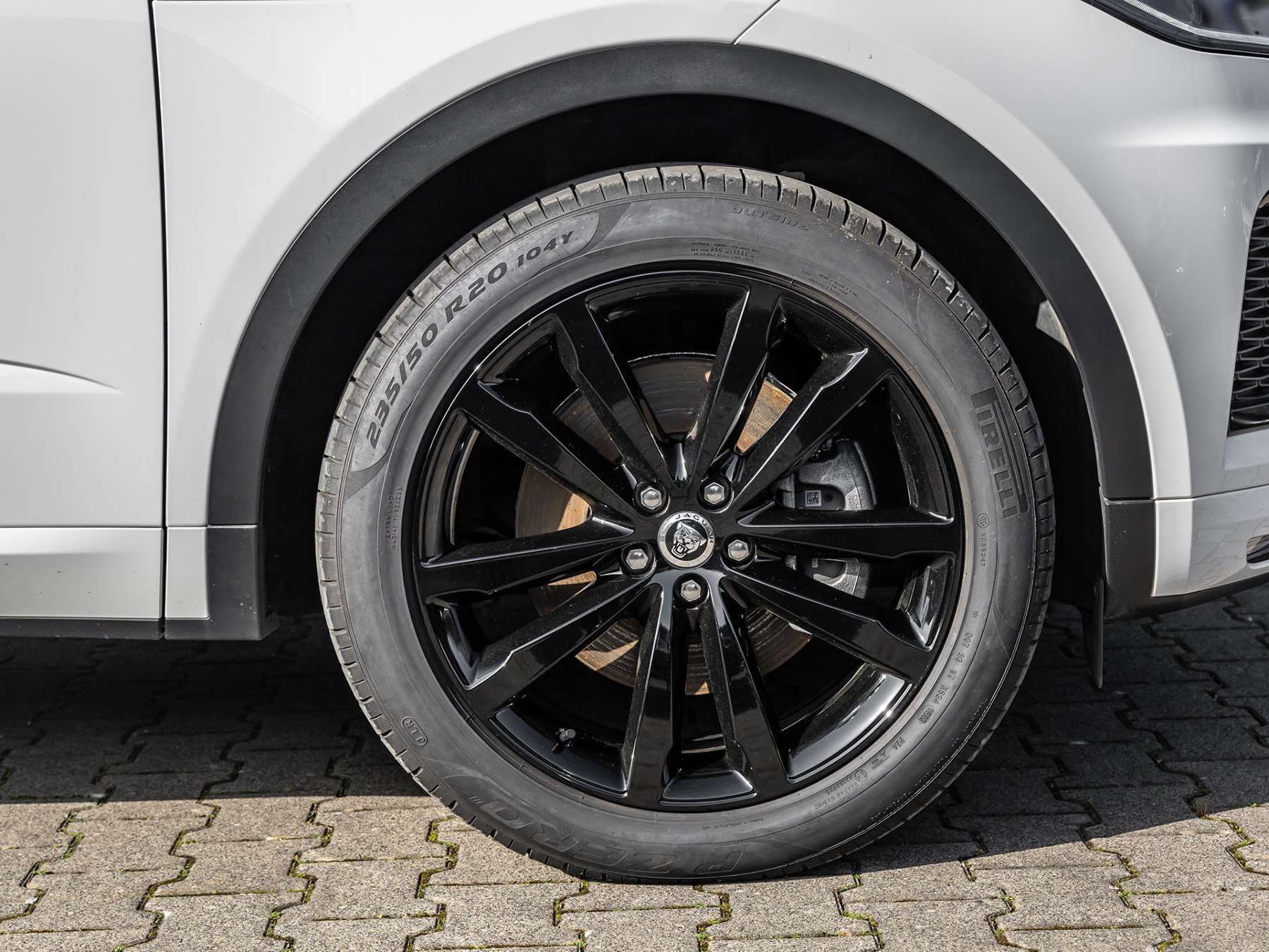 Fahrzeugbild eines Jaguar E-PACE