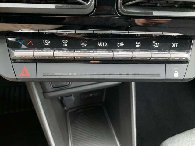 Fahrzeugbild eines Renault 4 E-TECH