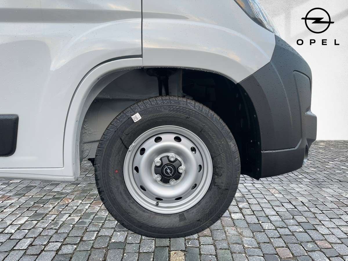 Fahrzeugbild eines Opel Movano