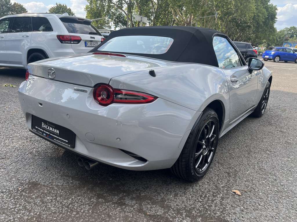 Fahrzeugbild eines Mazda MX-5