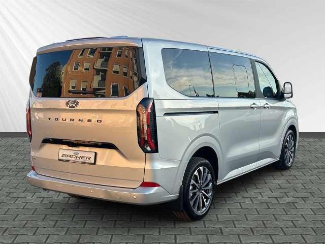 Fahrzeugbild eines Ford Tourneo Custom