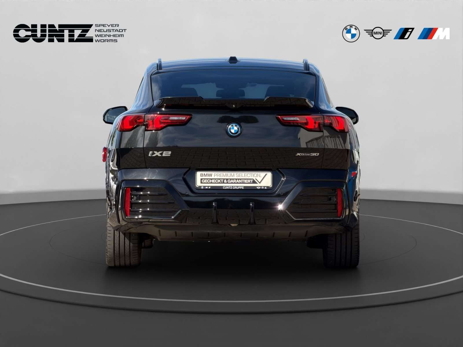 Fahrzeugbild eines BMW ix2