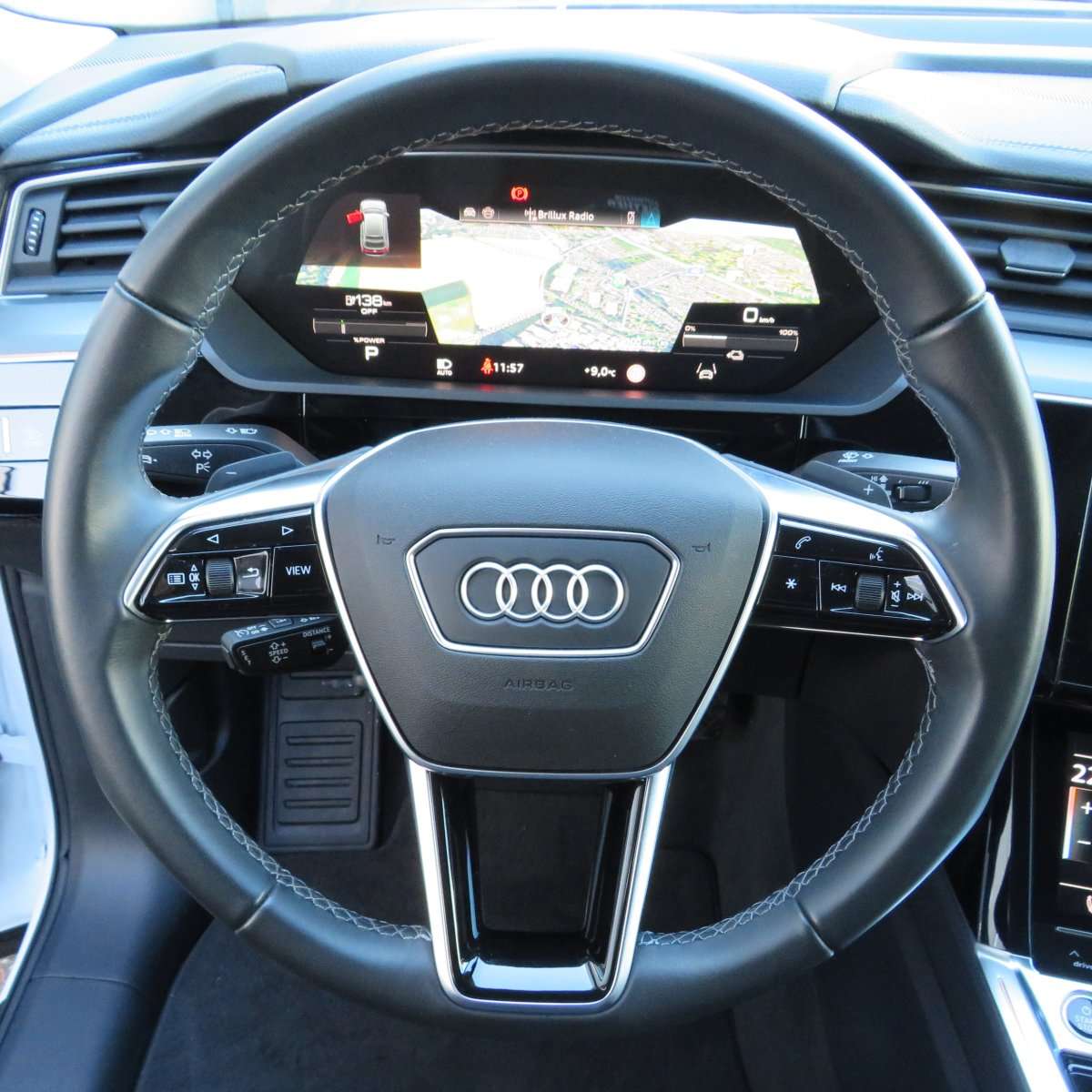 Fahrzeugbild eines Audi Q8 e-tron