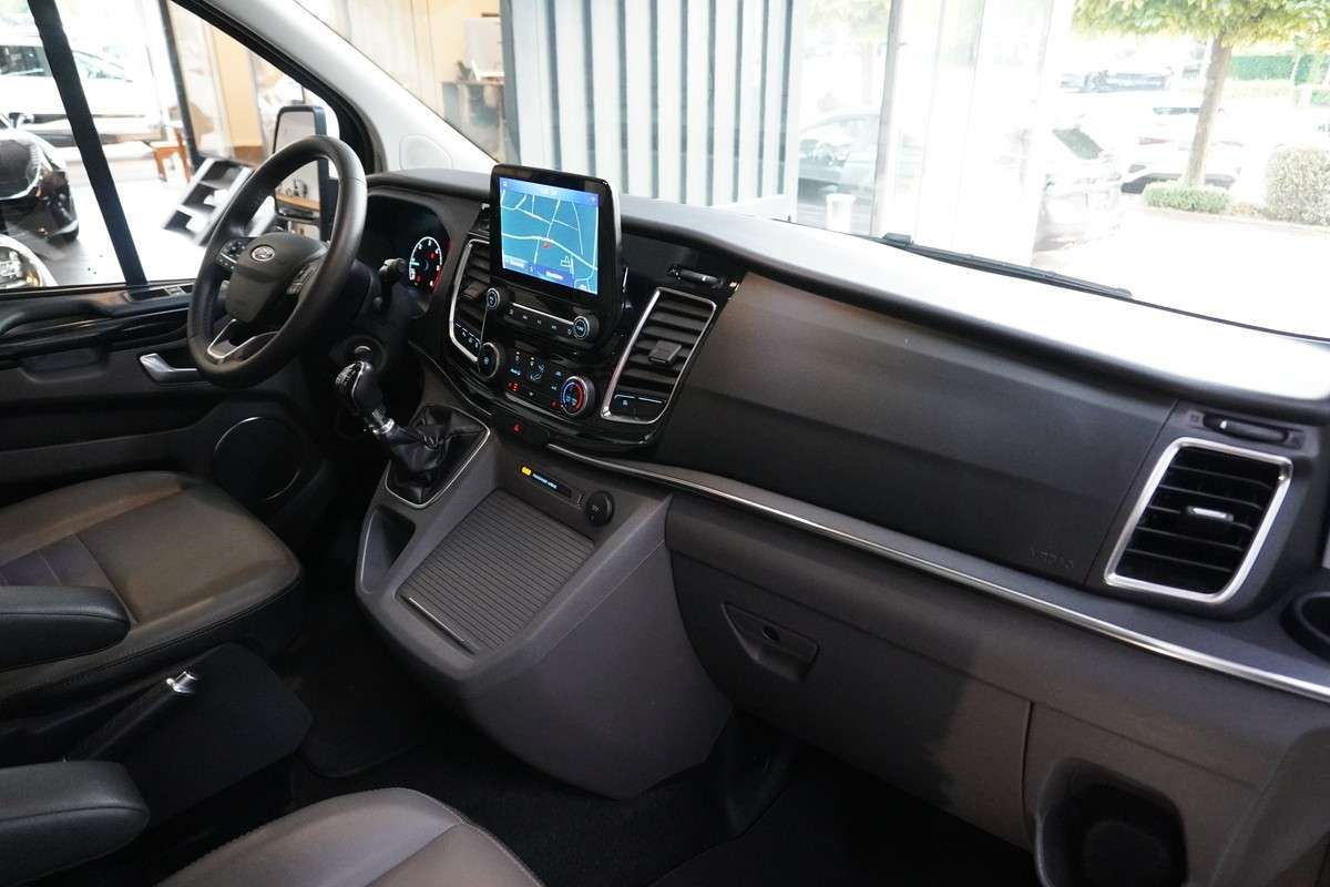 Fahrzeugbild eines Ford Tourneo Custom