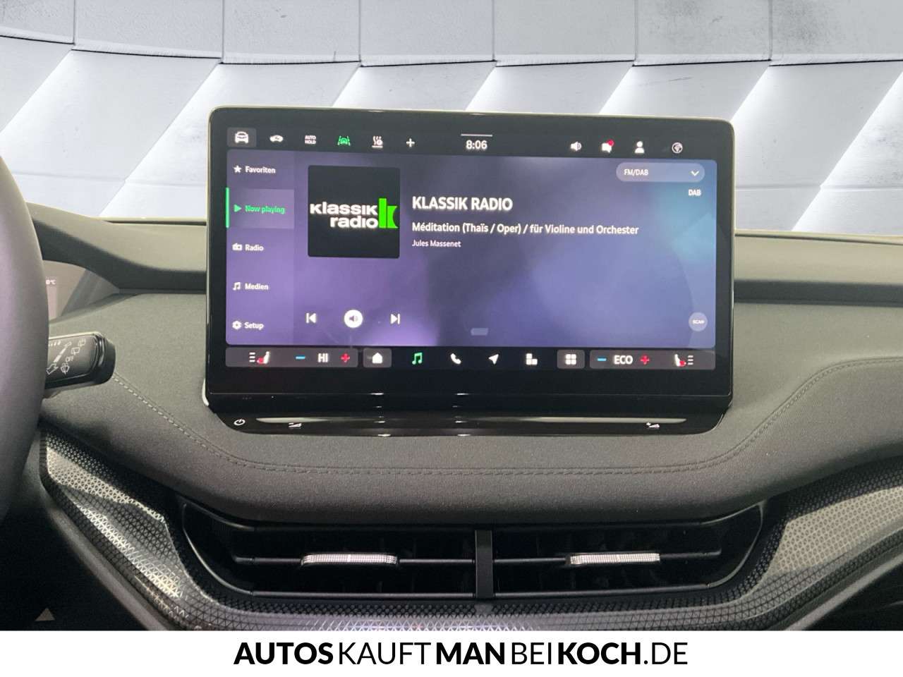 Fahrzeugbild eines Skoda ELROQ
