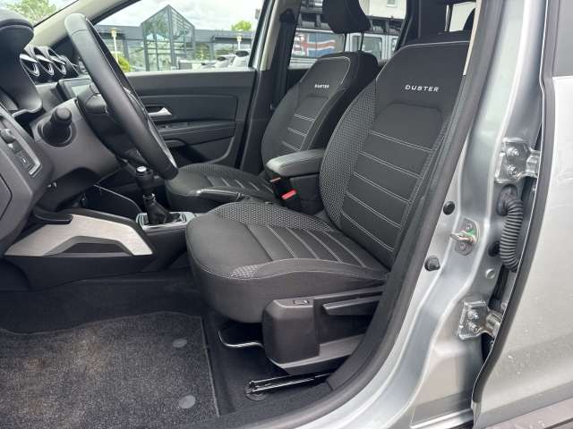 Fahrzeugbild eines Dacia Duster
