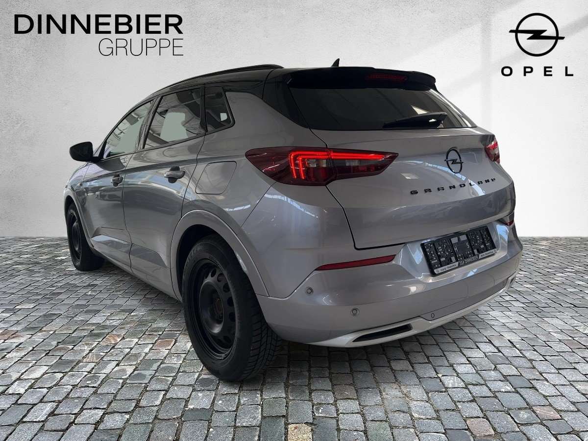 Fahrzeugbild eines Opel Grandland X