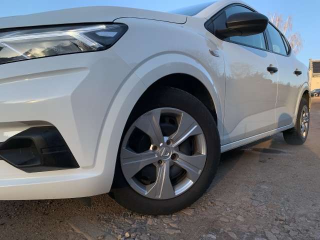 Fahrzeugbild eines Dacia Sandero