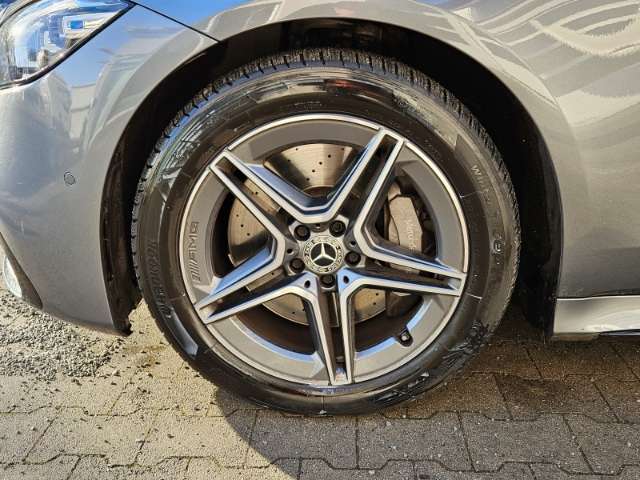 Fahrzeugbild eines Mercedes-Benz S-Klasse