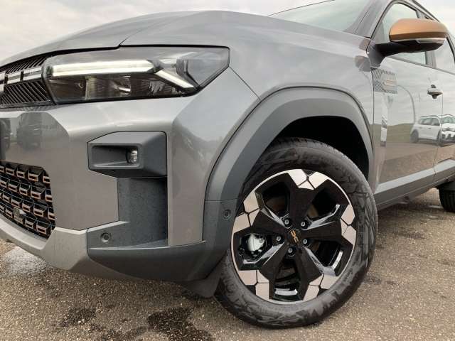Fahrzeugbild eines Dacia Bigster